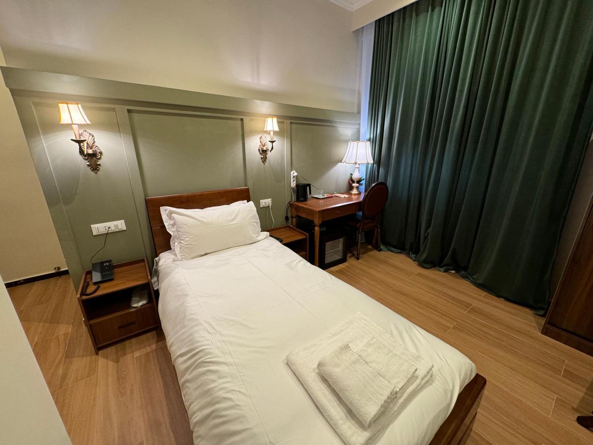 Modi Hotel リヴォルノ エクステリア 写真