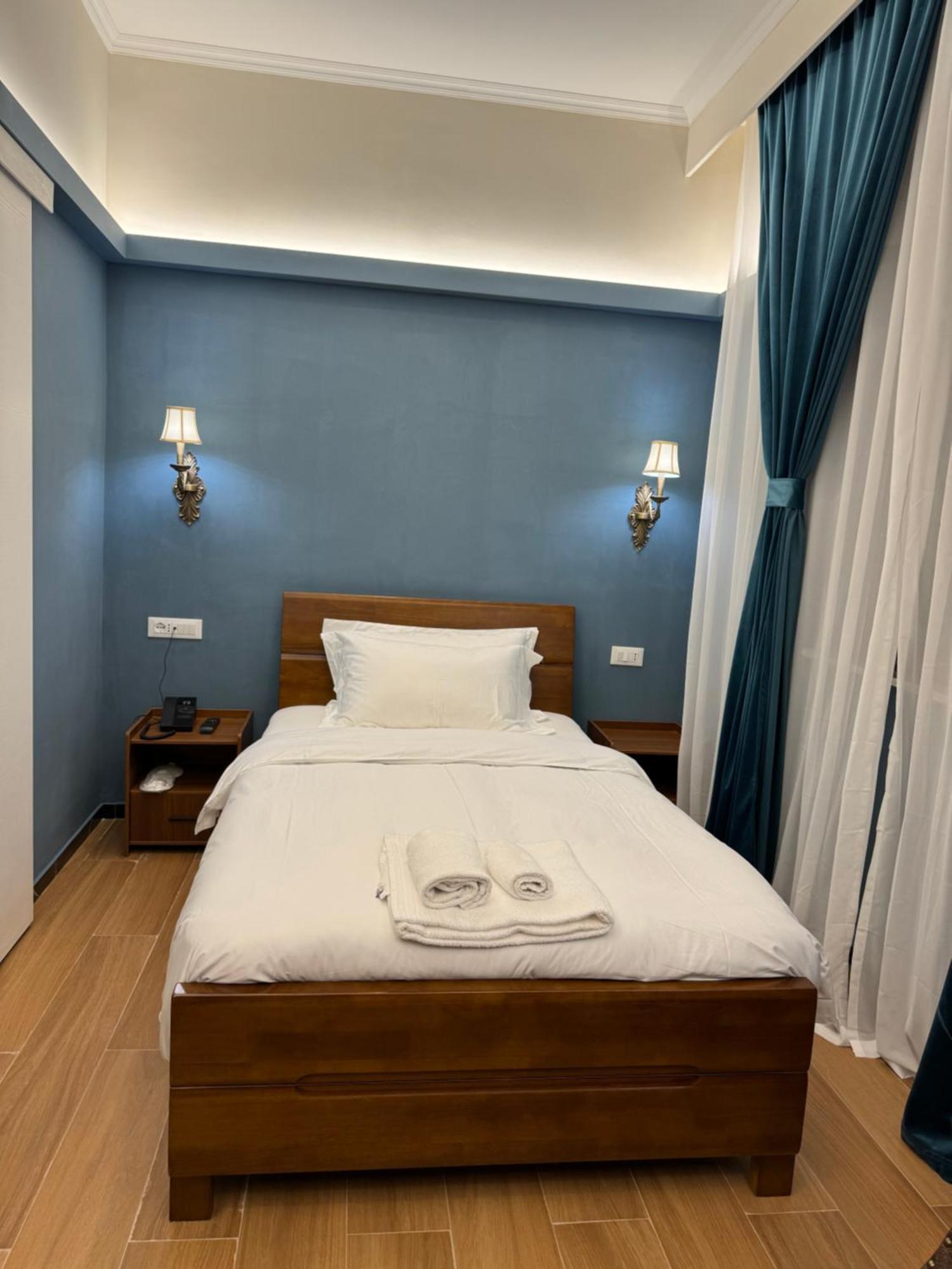 Modi Hotel リヴォルノ エクステリア 写真